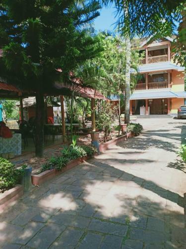 Hotel Mohans Ayurvedic Beach Resort