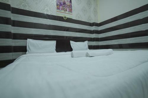 Hotel Gayatri Palace By Wb Inn