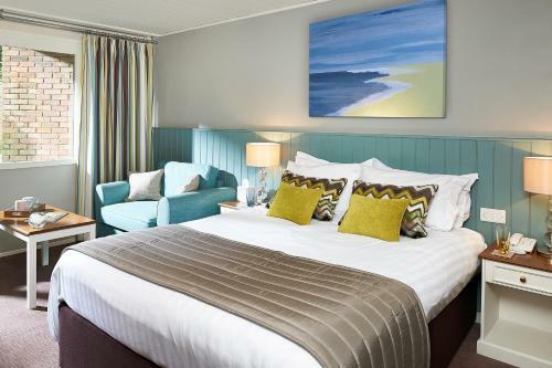 Potters Heron Hotel