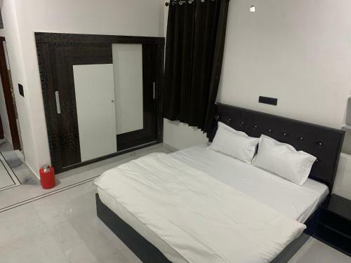 Anand Villa