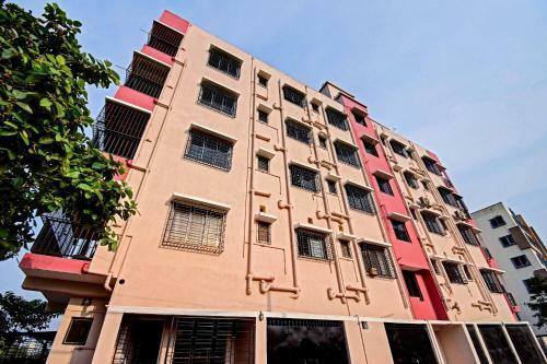 Hostal Oyo 80645 Rose Inn