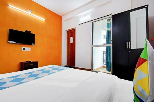 Hostal Oyo 80645 Rose Inn
