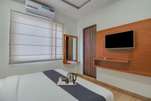 Townhouse Oak Hotel S V Grand