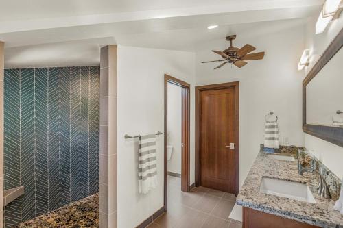 205-4 Ocean View Unit