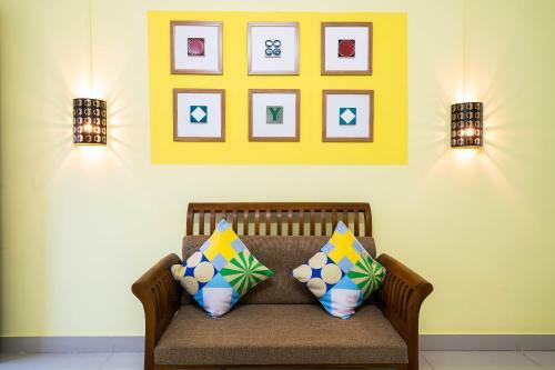 Hostal Oyo 80663 Majestic Valentine Inn