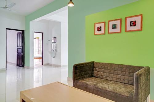 Hotel Capital O 85602 Ecstasy Appartment