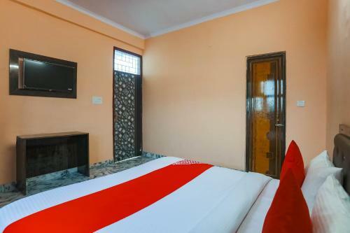 Hotel Collection O 40138 City Hut Residence