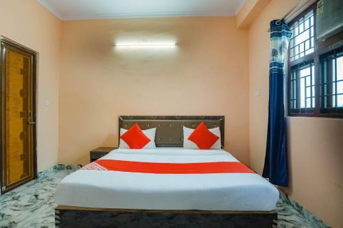 Hotel Collection O 40138 City Hut Residence