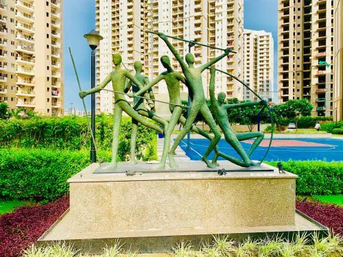 Apartamento The Influential Square Near India Expo Mart