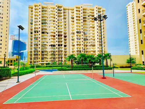 Apartamento The Influential Square Near India Expo Mart