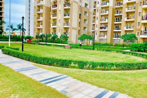 Apartamento The F�ilte Square Near India Expo Mart