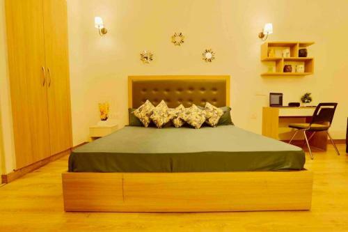Apartamento The F�ilte Square Near India Expo Mart