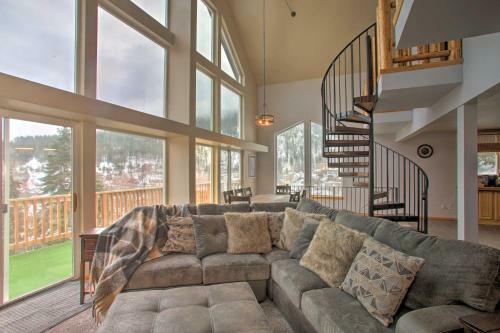 Mountain View Home Perfect For Big Families!
