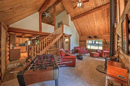 Large Cabin With Fire Pit And Grill On 34 Acres!