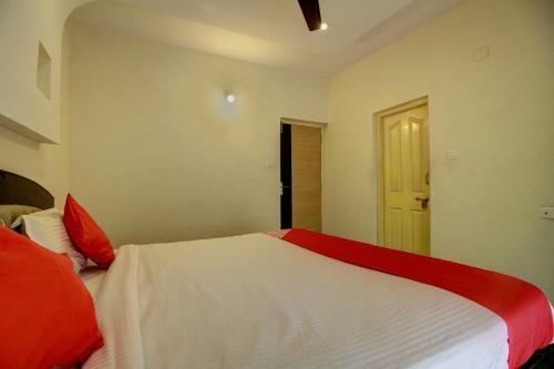 Hotel Oyo 22276 Sujitha Service Apartments