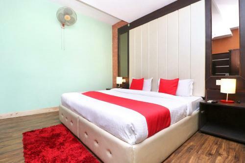 Oyo Townhouse 927 Hotel Mittaso