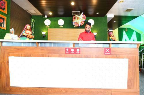 Oyo Townhouse 927 Hotel Mittaso