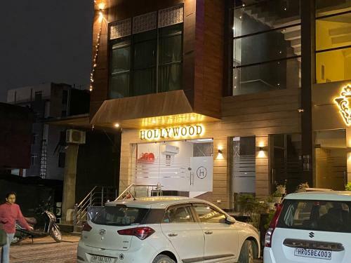The Hollywood Hotel