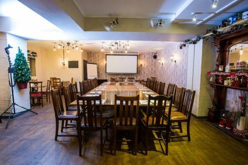 The Duke Of Edinburgh Hotel & Bar