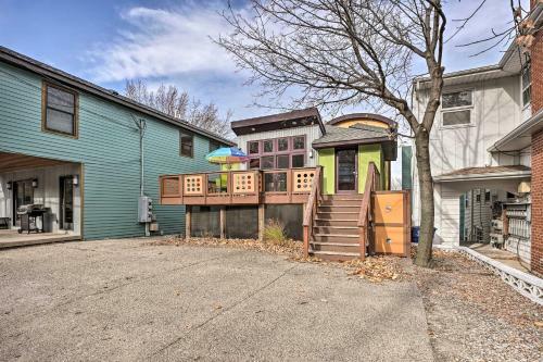 Eclectic Lake Michigan Abode With Loft And Grill!