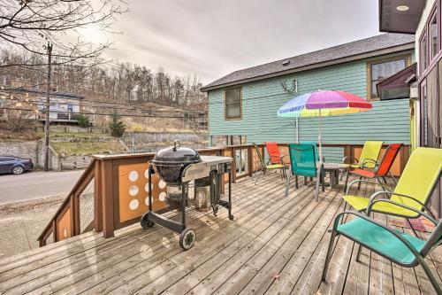 Eclectic Lake Michigan Abode With Loft And Grill!