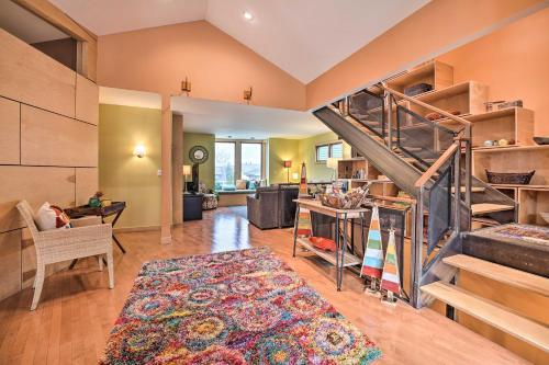 Eclectic Lake Michigan Abode With Loft And Grill!