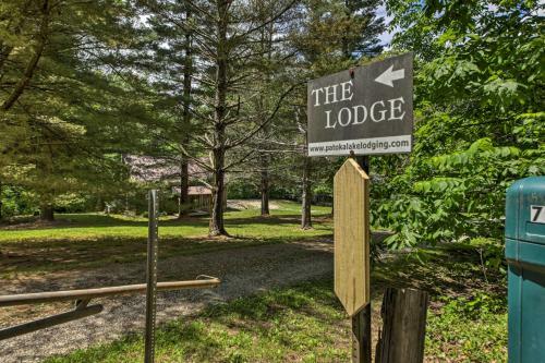 Waters Edge Retreat With Deck On Patoka Lake!