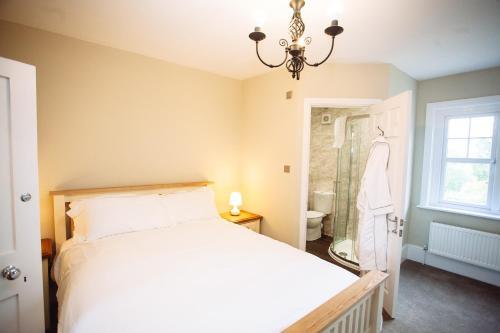 Stunning 6 Bedroom Farmhouse In Hellingly