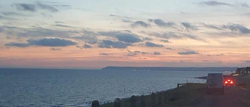 Lovely Hidden Gem Located In St Leonards-on-sea