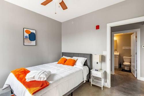 Apartamento ?best 2bdr Loft! Restaurant Attached? Walk To Mass