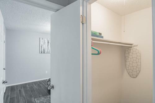 Apartamento Comfortable Getaway In Wichita W Pool