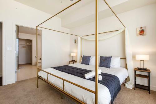 Apartamento Two Luxurious Highrises On The Same Floor By Cozysuites