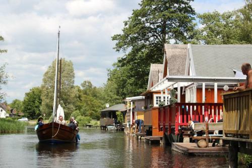 Bootshaus Mecklenburg In G�strow Am Inselsee