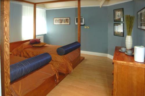 Hostal The Hunting Lodge