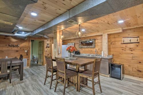 Elegant And Quiet Maine Escape With Sauna And Deck!