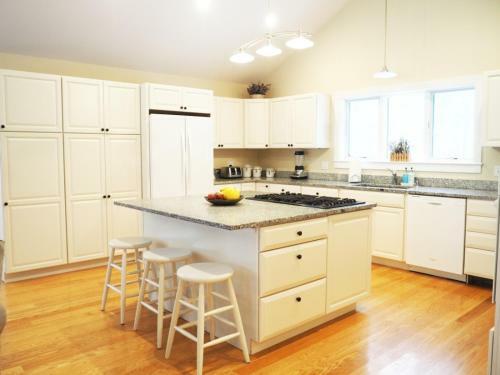 Hostal Modern House Family Retreat