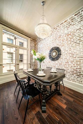 Apartamento Le Bon Temps - Luxury New Orleans Apts