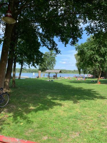 Apartamento Ferienwohnung Zum Schlo�