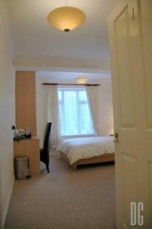 Bed & Breakfast White Gates Hotel