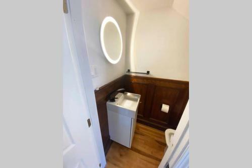 Apartamento Stunning - Modern 2 Bedroom Victorian Mansion Pad