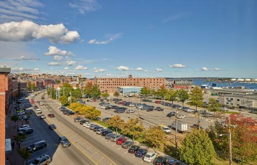 Hotel Aloft Portland Maine