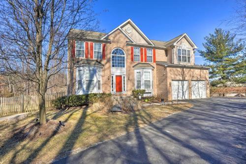 Roomy Ellicott City Apartment With Backyard!