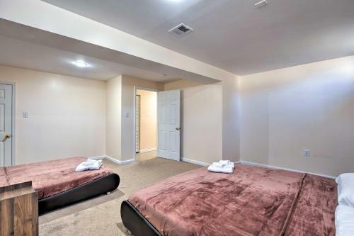 Roomy Ellicott City Apartment With Backyard!