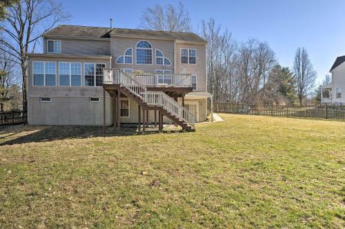 Roomy Ellicott City Apartment With Backyard!