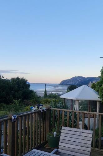 Stunning Sea View Immaculate 4-bed Family House