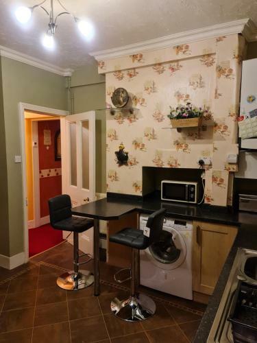 Stunning Sea View Immaculate 4-bed Family House