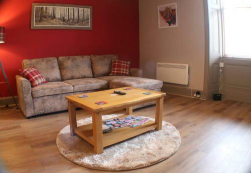 Immaculate 1 Bed Apartment In Pitlochry Scotland