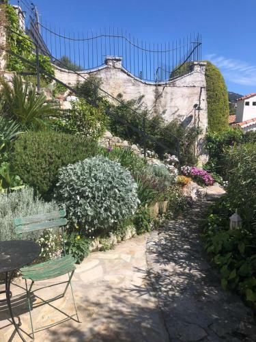 Chambre Ind�pendante Avec Sdb, Clim Et Parking Priv�