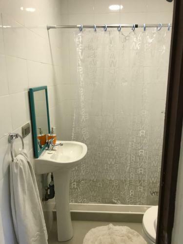 Hostal Guest House En Gabriela Mistral