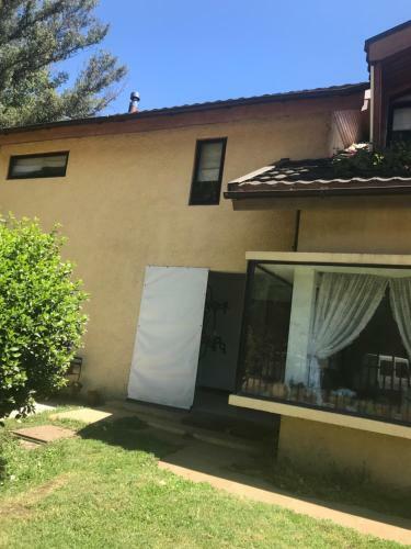 Hostal Guest House En Gabriela Mistral